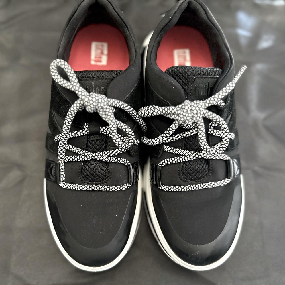 FitFlop Carita Sneakers Black / Women’s 8